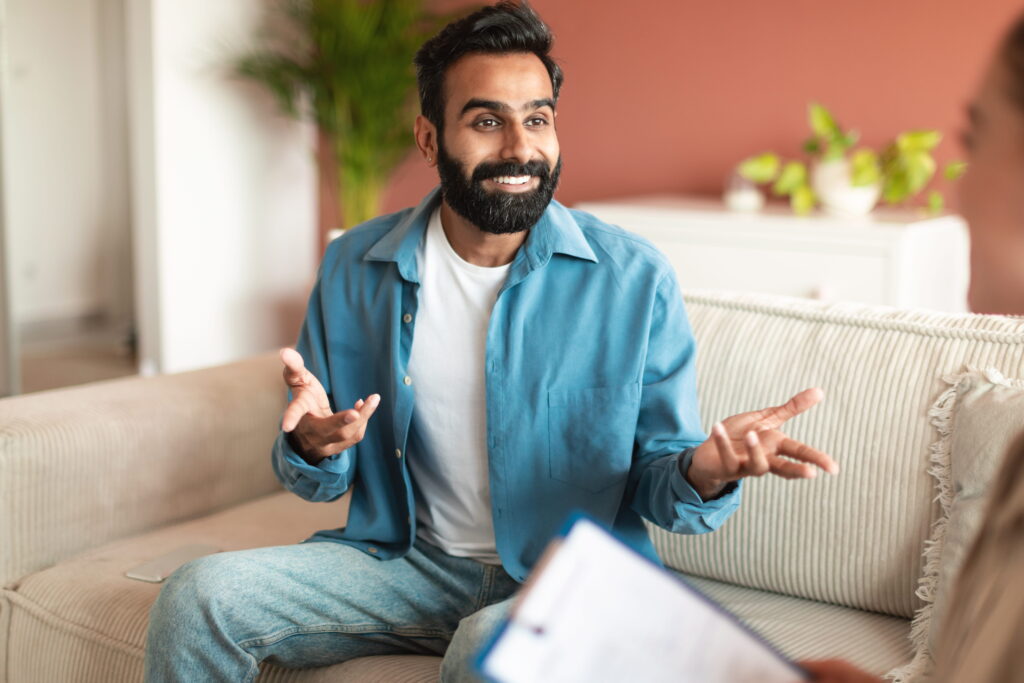 A man enjoys personalized individual therapy through Aetna Rehab in Alpharetta, GA.